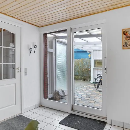 Vakantiehuis Awesome In W/ 2 Bedrooms